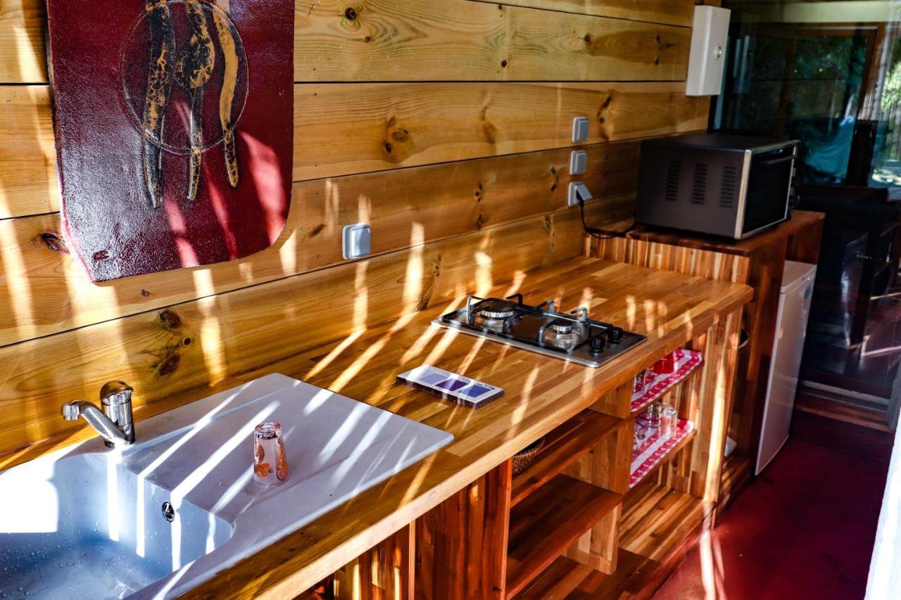 Le Tuit Tuit Hotel Petite-Ile Ngoại thất bức ảnh