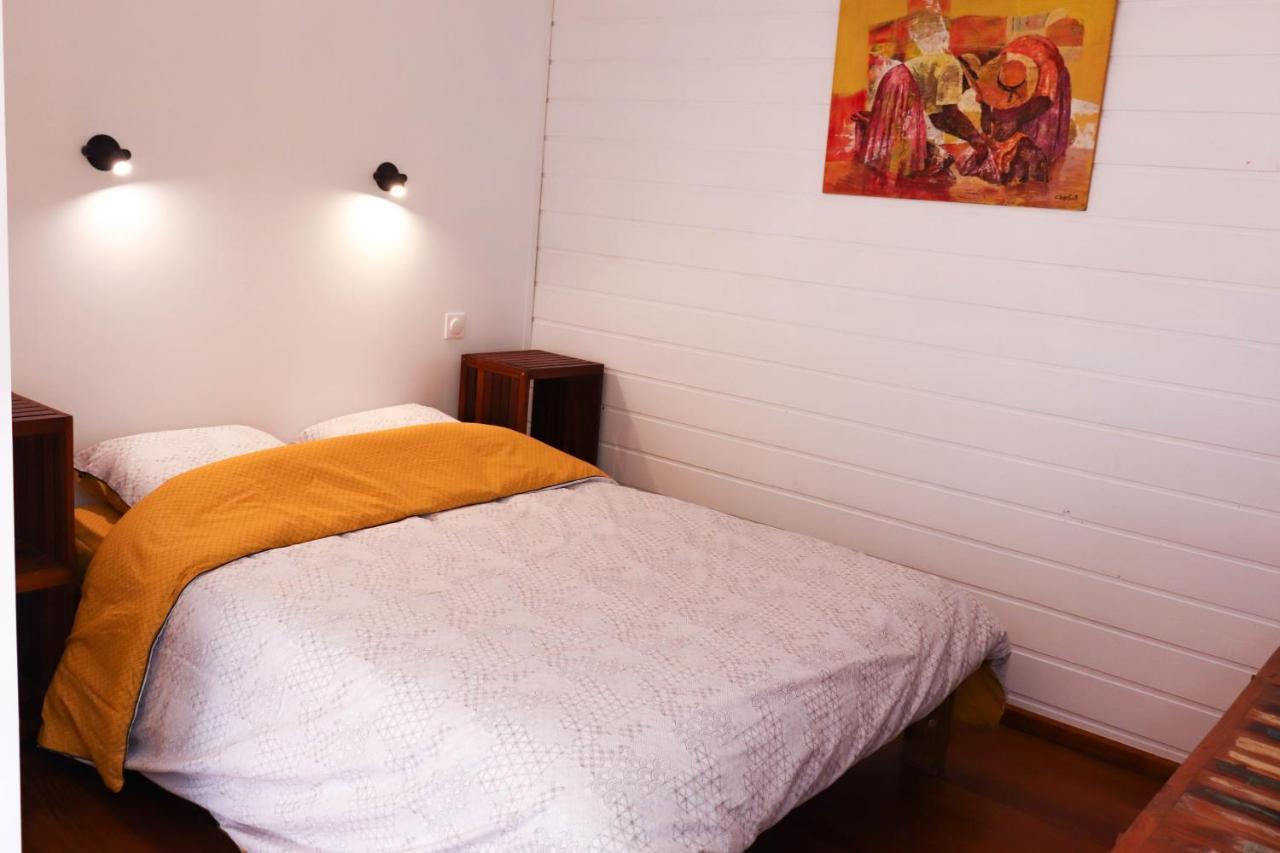 Le Tuit Tuit Hotel Petite-Ile Ngoại thất bức ảnh